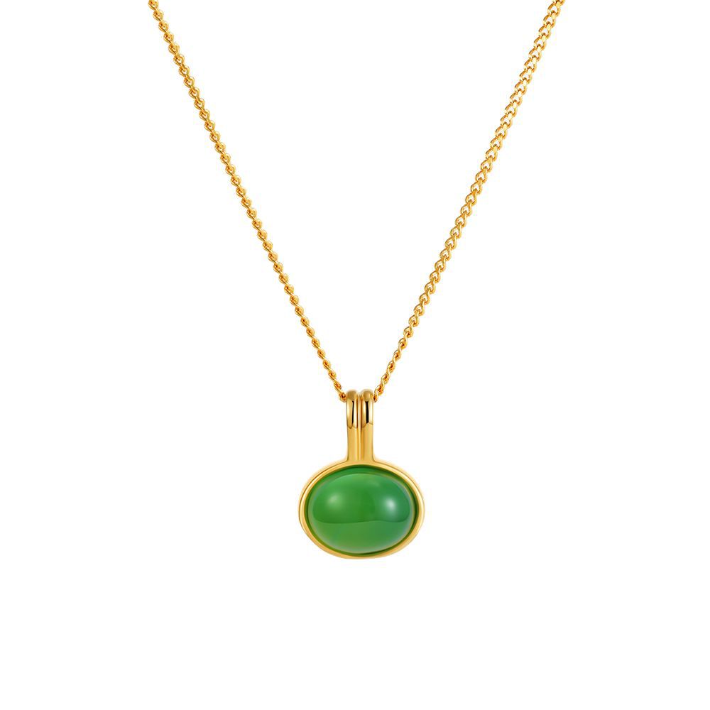 Vintage Royal 18k Gold Necklace Emerald Green and Wood