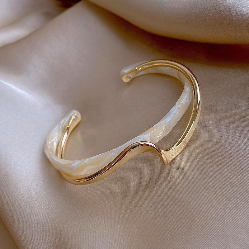 18k gold Panel Curved bracelet