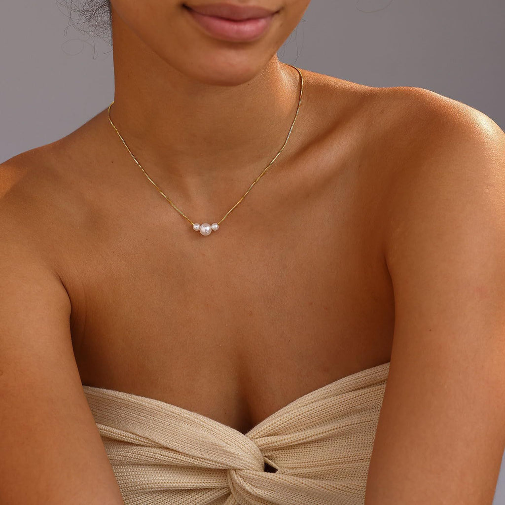 18k gold necklace, triple pearl