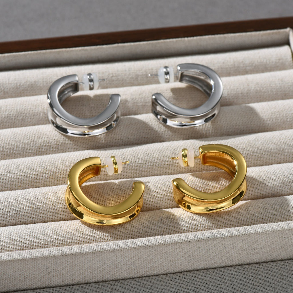 Minimalist Textured C-shaped Stud Earrings