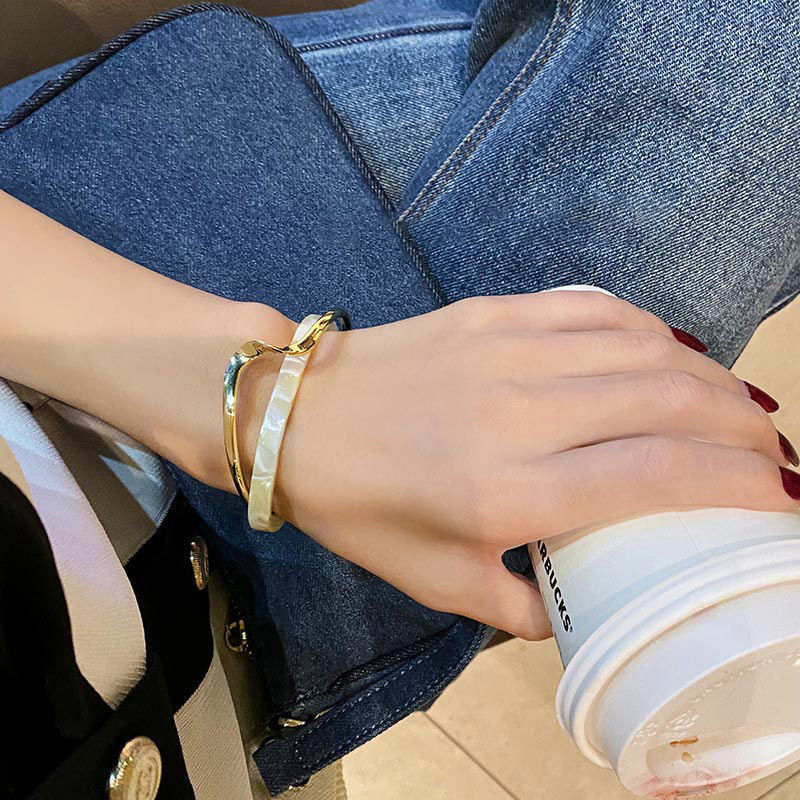 18k gold Panel Curved bracelet