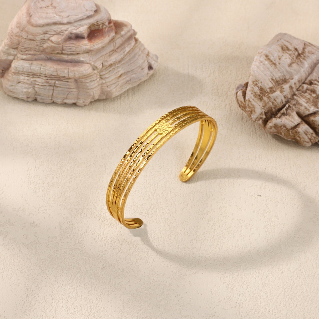 Hollow-out Geometric Line Bracelet