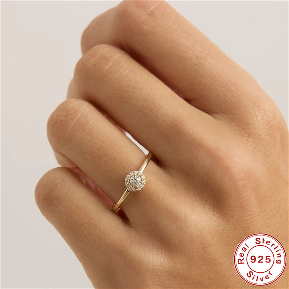 Wind Rounded Corner 13 diamond Moissanite Ring 18K Gold