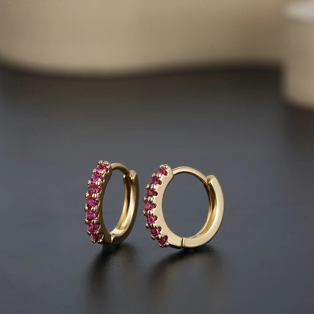 Diamond rounded 18k gold earings