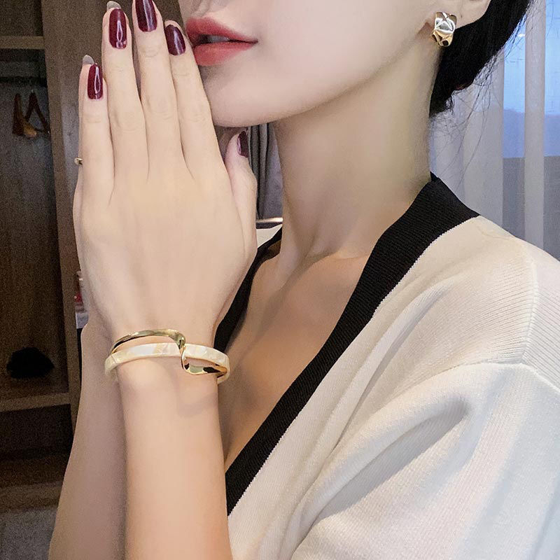 18k gold Panel Curved bracelet