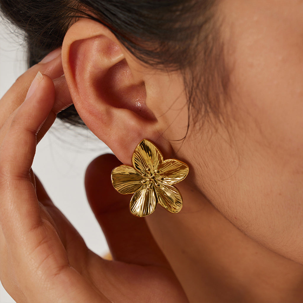 Womens 3D Exaggerated Five-Petal Flower Necklace And Earrings