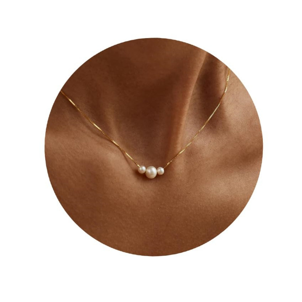 18k gold necklace, triple pearl