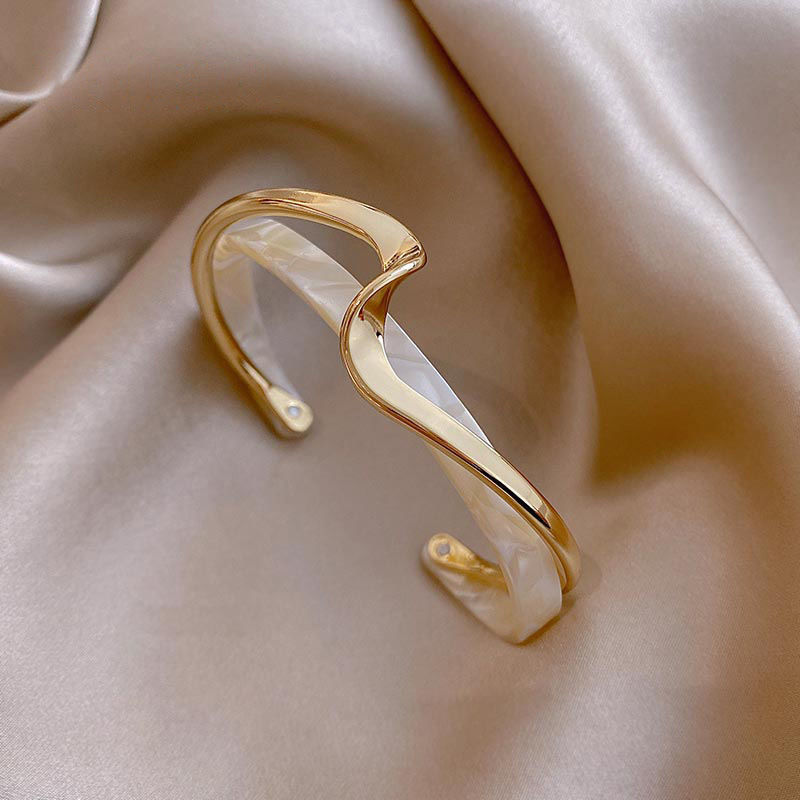 18k gold Panel Curved bracelet